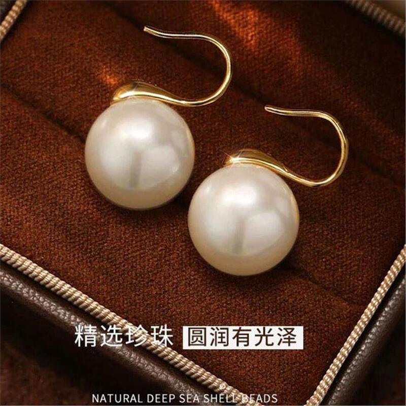 Oofos High-Heeled Shoe Style Pearl Earrings for Women S925 Sterling Silver 2026 New High-End French Niche Design Ear Hooks