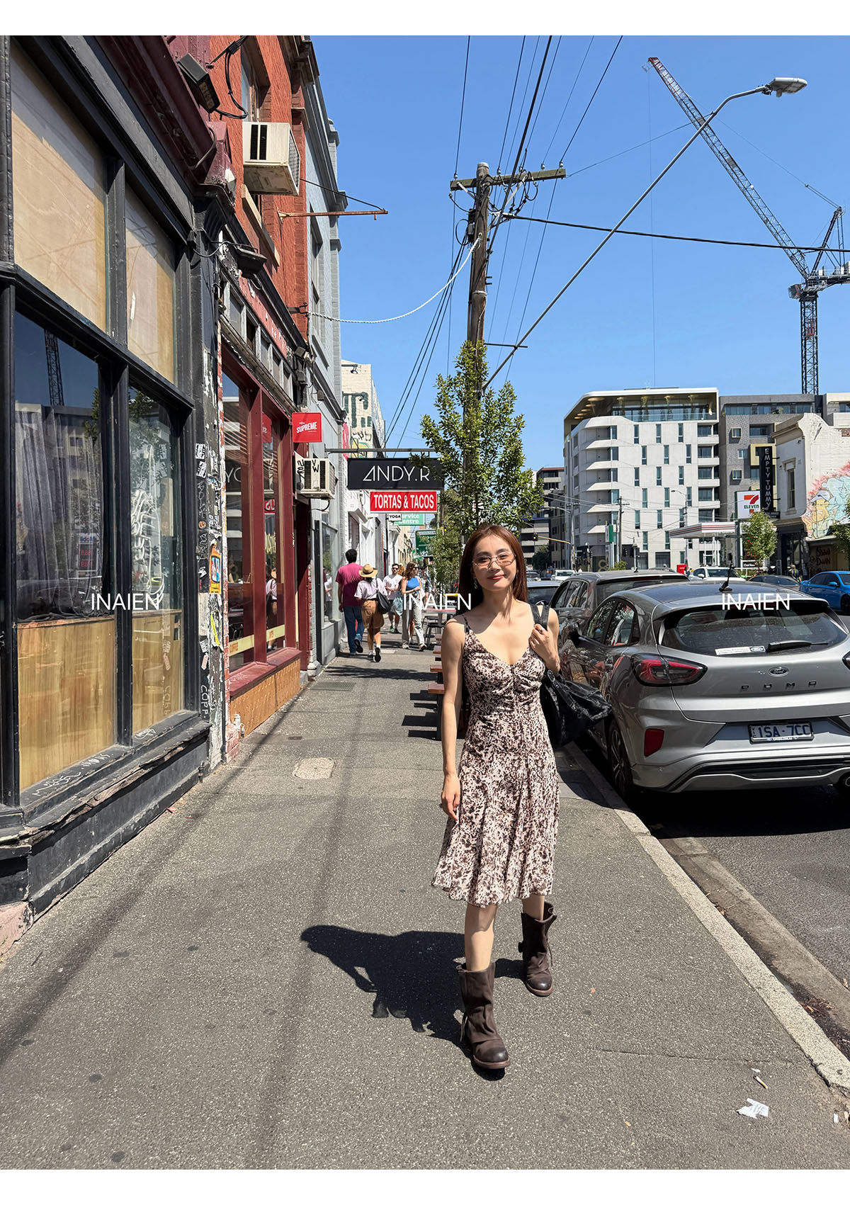 INAIEN笑笑家 винтажное леопардовое платье-сарафан с V-образным вырезом "重庆森林" весна 26