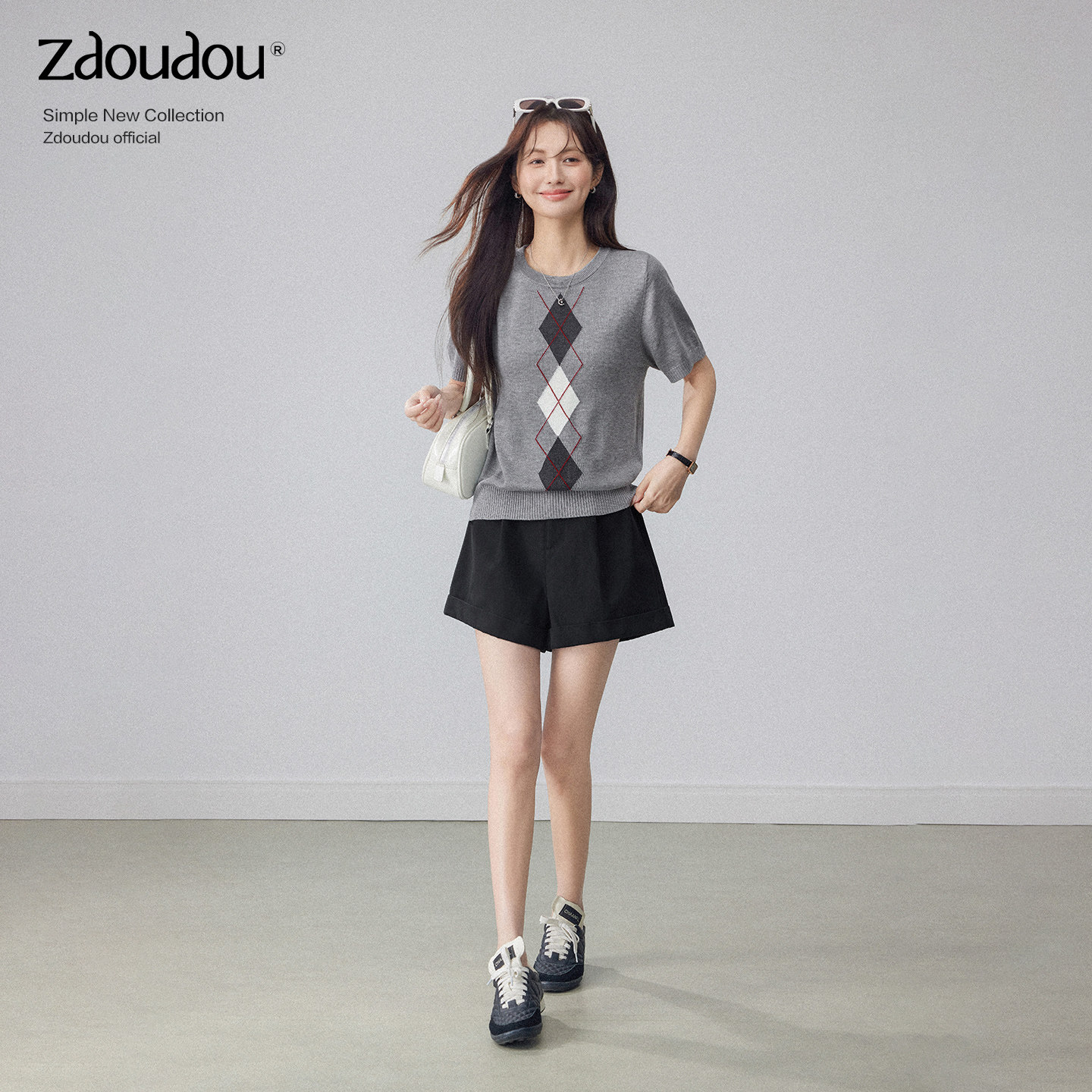 Zhang Doudou Gray Miu-Style Diamond-Patterned Knit Short-Sleeve Top for ...