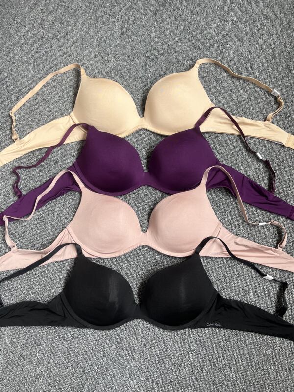 Brand Name, Authentic Bra with Cut Tags, Smooth Surface, Lightweight, Breathable, Push-Up, Comfortable for Small Busts, Wireless, Thin Top and Thick Bottom Style Brand Name, Authentic Bra with Cut Tags, Smooth Surface, Lightweight, Breathable, Push-Up, Comfortable for Small Busts, Wireless, Thin Top and Thick Bottom Style