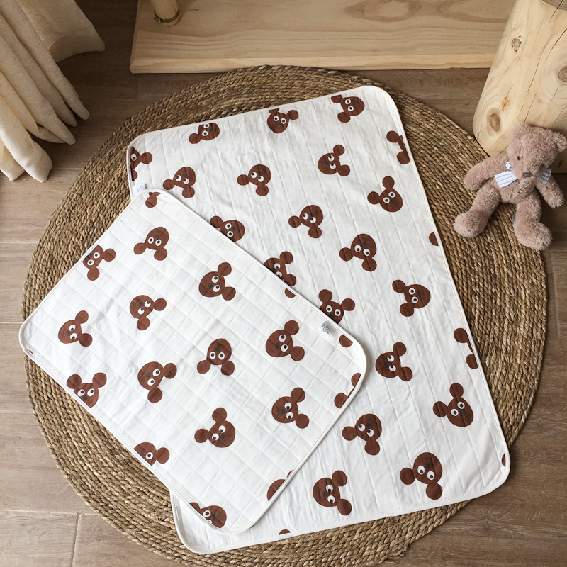 Newborn Anti-Urine Mat Baby Supplies Waterproof washable Large Number of Menstrual Aunt Mattresses Extra-large Table Pure Cotton Overnight