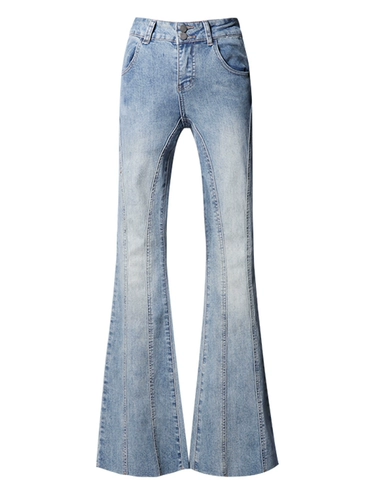 Ретро джинсы, дизайнерские штаны, приталенный ростомер, штаны-клёш, в американском стиле, тренд сезона, облегающий крой, свободный крой