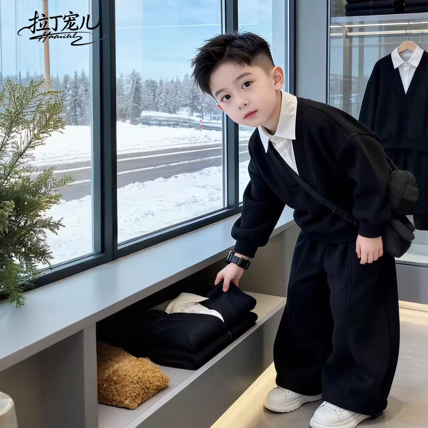 Весенне-осенние костюмы для мальчиков, детская одежда в стиле колледжа, новые модные свитера 2026 года для маленьких и средних детей, осенне-зимняя спортивная одежда для мальчиков