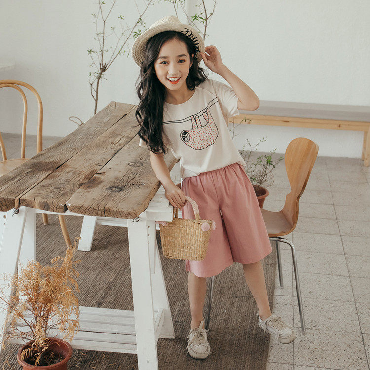 Girls 2021 summer new children's cartoon cute Western style Korean version fresh and thin loose sports and leisure suits