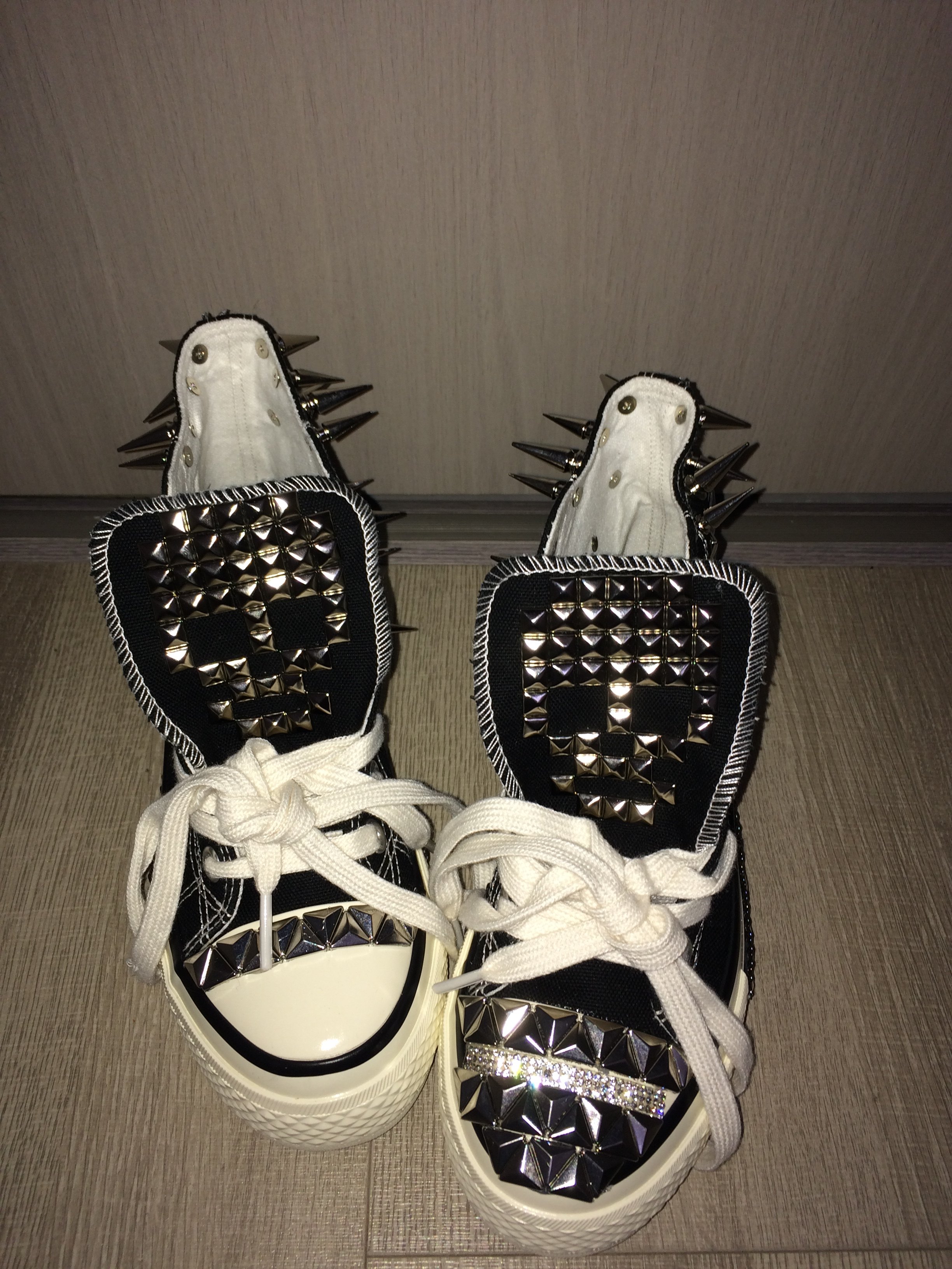Red Devil Original [Crossthorn Black] Subculture Punk Studded Shoes with Heel-Ups