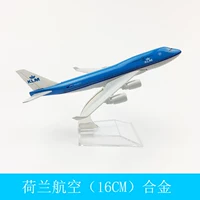 Mô hình máy bay Mô phỏng máy bay chở khách Hợp kim trang trí tĩnh 16CM Hãng hàng không Hà Lan Boeing 747 mô hình máy bay trực thăng hợp kim