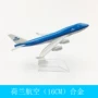 Mô hình máy bay Mô phỏng máy bay chở khách Hợp kim trang trí tĩnh 16CM Hãng hàng không Hà Lan Boeing 747 mô hình máy bay trực thăng hợp kim