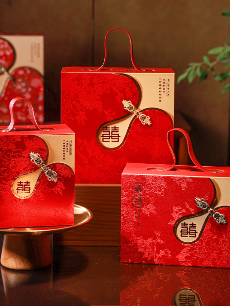 2026 New Wedding Candy Box Finished Product Chinese-Style Qipao Gift Box Wedding Silk Satin Hard Box Engagement Gift Box