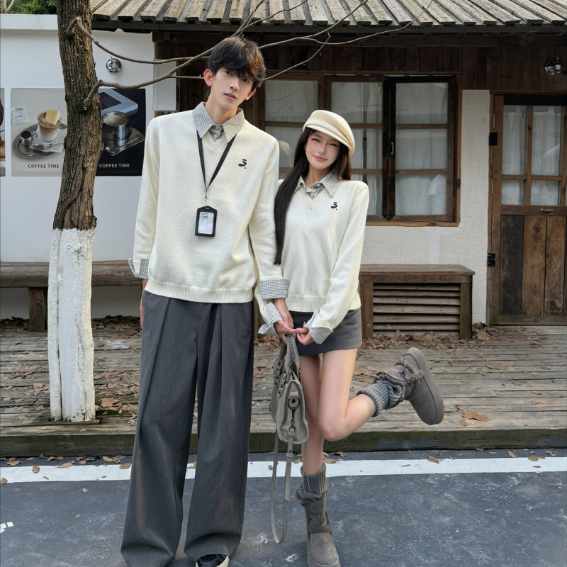 Couple's Clothing Autumn and Winter 2026 New Style ins Design Sense Preppy Style Polo Collar Regular Shoulder Sweater Knitwear Slimming Trendy Couple's Clothing Autumn and Winter 2026 New Style ins Design Sense Preppy Style Polo Collar Regular Shoulder Sweater Knitwear Slimming Trendy