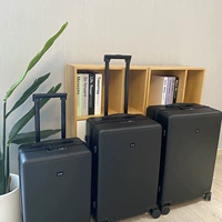 Черная наклейка