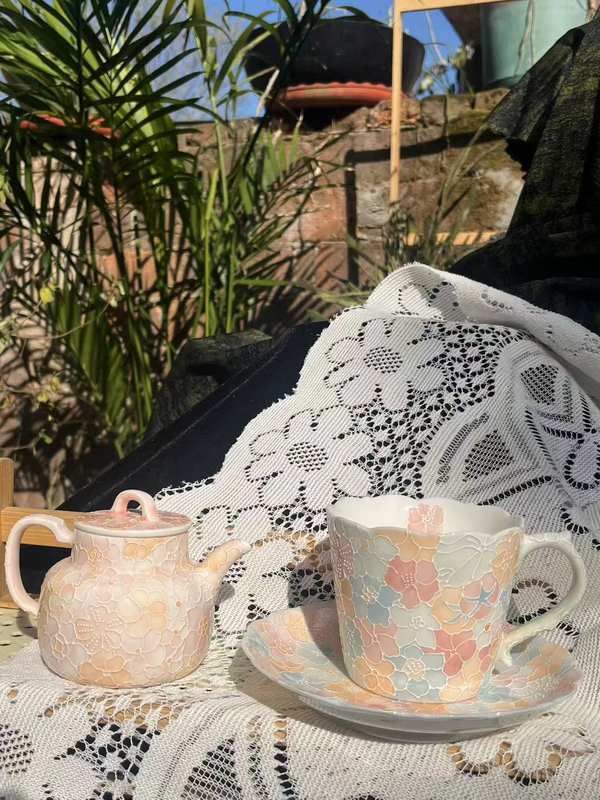 Jingdezhen Ceramic Hand-Painted Multi-Flower Ceramic Cup with Underglaze Color, High White Clay, Exquisite Gift Box, Multi-Flower Series Mug