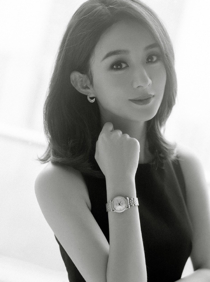 赵丽颖精致优雅性感写真图片 赵丽因时尚性感写真