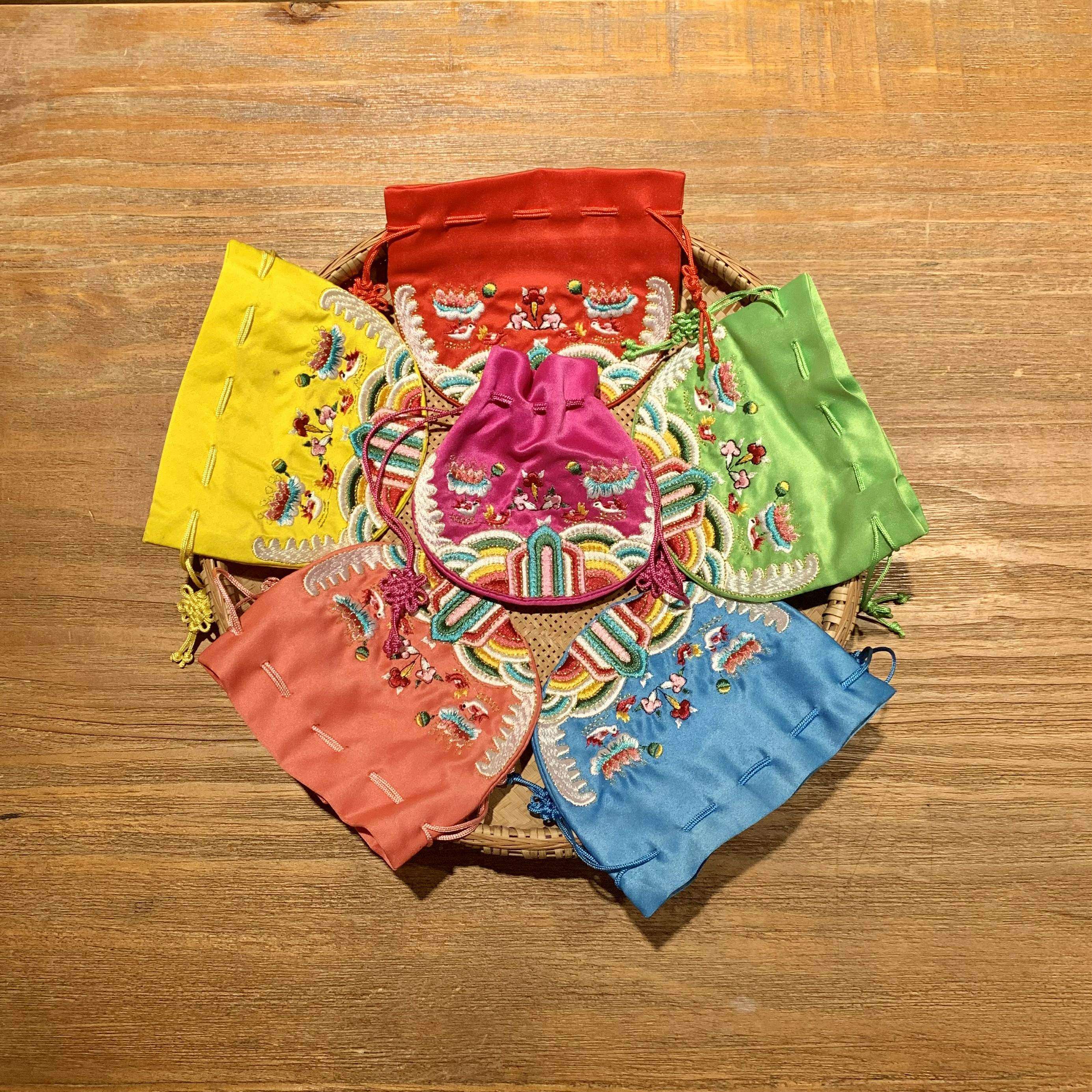 Jinzhuang Jin Guangxi ethnic style colorful embroidered mandarin duck lucky bag sachet bag