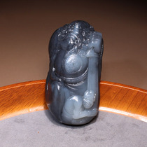 Big action dialect Hetian jade boutique Xinjiang black and white blue and white seed material pretty color cleverly carved Zhong Kui handle piece N3
