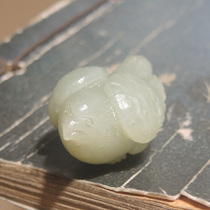 Rare dialect quality Hetian jade exquisite Huajin leather seed material happy events magpie pendant pendant h4