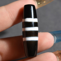 Im crazy about dialect Tibetan characteristics high oil patina black and white thread beads Dzi beads agate beads versatile accessories R6