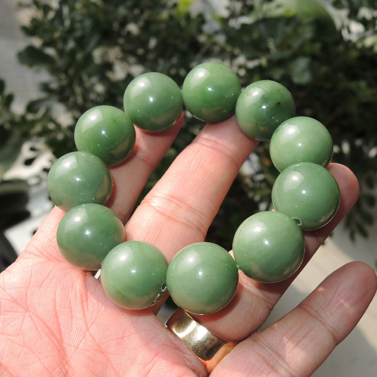 Phương ngữ và Tian Yu đặc biệt chỉ 160 nhân dân tệ Nga trứng vịt xanh Jasper tay lớn chuỗi lá táo tàu màu xanh lá cây vòng đeo tay 20 mm A - Vòng đeo tay Clasp vòng tay titan
