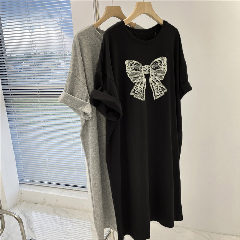 Plus-Size Short-Sleeve Dress That Covers the Belly, Stylish and Age-Reducing, Korean-Style Slimming Versatile Long Dress for Women, Enhances Slimness and High-End Elegance