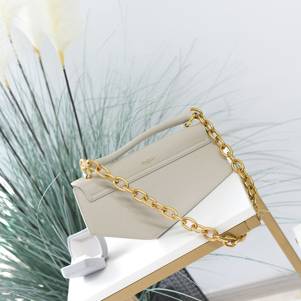 Kuinmao, the great coat of clothing accessories fashion new mother handbag ladies' leather bag lady bag bag sloped satchel bag