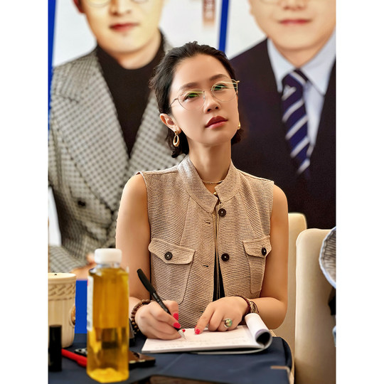 X 叭哒不惑 学霸 亚麻夏季复古薄款圆领无袖马甲百搭上衣外套