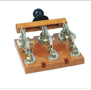 Special direct selling FATO Huatong electromechanical HD11 series knife switch HD11-600 38 (glue plate)