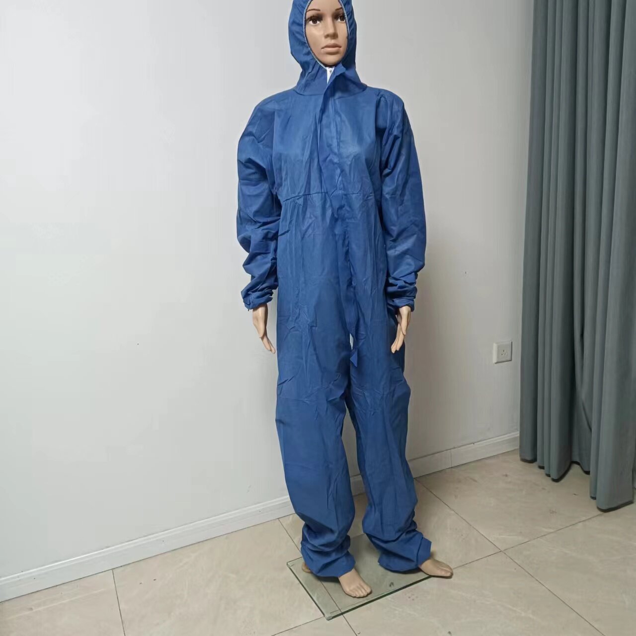 夏季透气不闷热一次性sms防护服养殖隔离服加厚防水无纺布防尘服