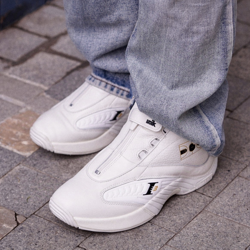 Reebok Unik Flower Arm Old King Collaboration Answer Iv Iverson Retro Basketball Shoes Hq3592 Reebok Unik Flower Arm Old King Collaboration Answer Iv Iverson Retro Basketball Shoes Hq3592