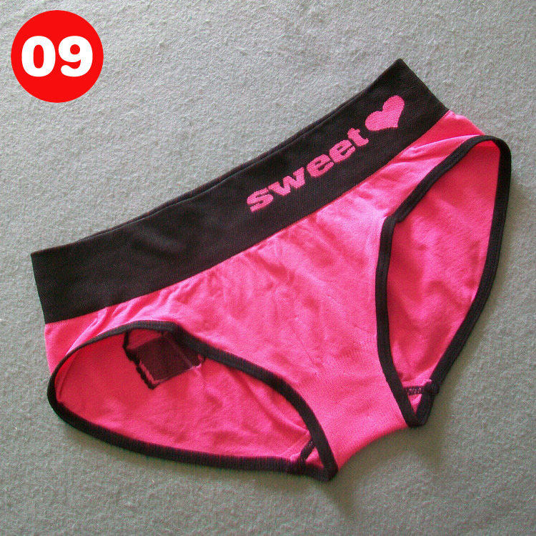 Slip jeunesse sexy en viscose - Ref 645093 Image 36