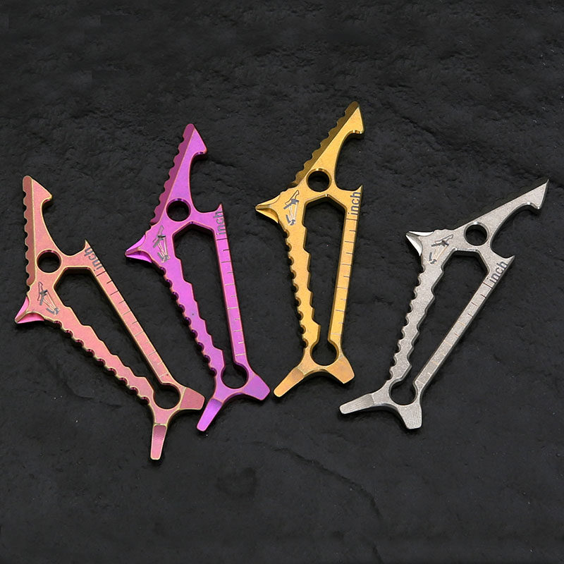 Wanmatang Shark Titanium Alloy Keychain Multifunctional Hanging Outdoor EDC Toys Safety Buckle Multifunctional Tools