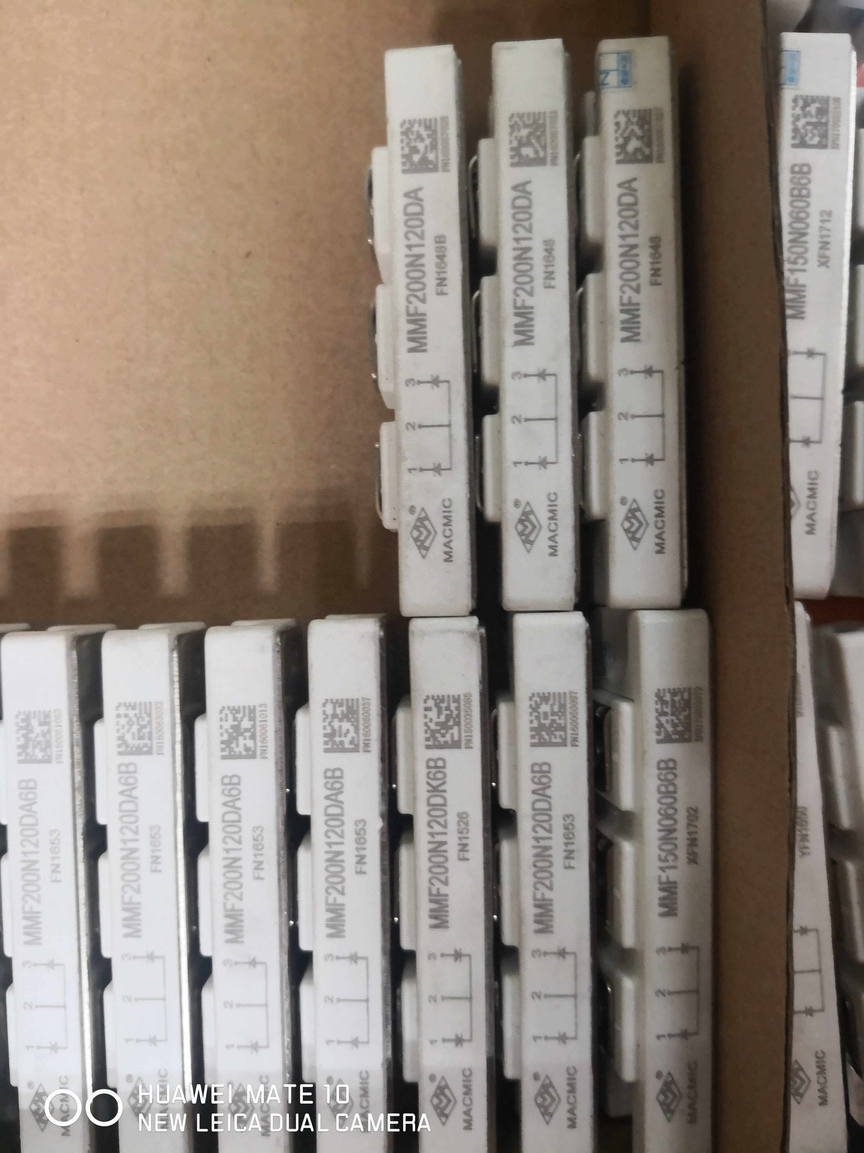 Fast-diode MMF200N120DA6B MMF200N120DA paired with a pair of