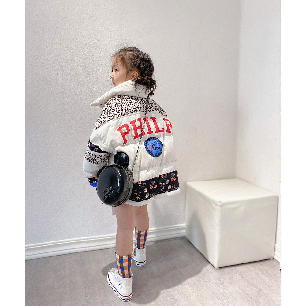 Girl's down clothes 2020 Winter new little girl Korean version of the Korean version Thickened Mid children Winter Winter Clothing Coat Men