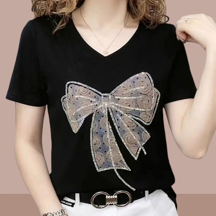 Shenzhen Nanyou High-End Women's Clothing Summer Outfit Black Top with a Sense of Design Short-Sleeved T-Shirt Guangzhou Thirteen Rows
