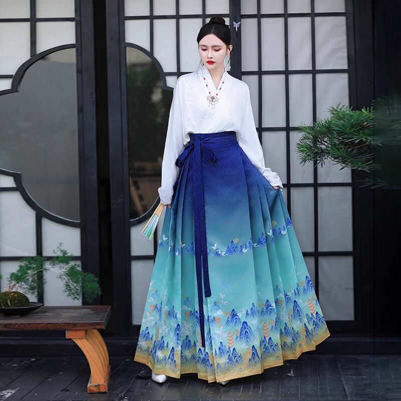 雪莲乐原创汉服