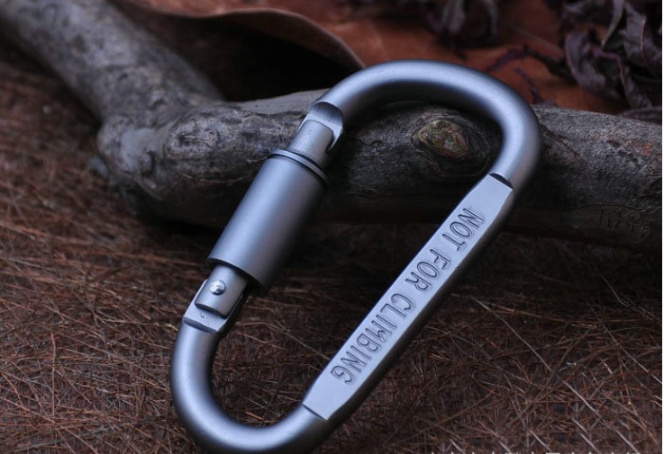 High quality thickened 8CM lock D-type carabiner Quick-hanging nut buckle Hanging buckle Aluminum alloy shoulder bag buckle