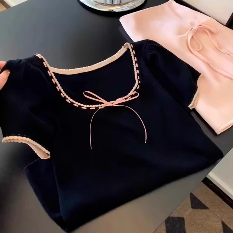 Short-Sleeved T-Shirt for Women, New Summer Design, Niche Korean Style, Stylish and Age-Reducing, Black U-Neck Knitted Top with Bow