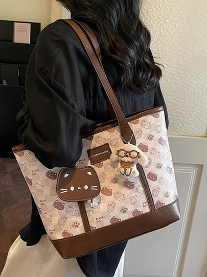 College Style Retro Cute Tote Bag Women's 2026 New Autumn and Winter Shoulder Bag Large Capacity Commuting Underarm Bag