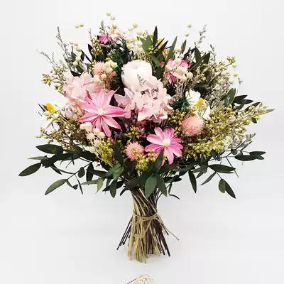 Well, real flowers, starry hydrangea, immortal roses, hand bouquet, Nordic style living room dining table decoration photo
