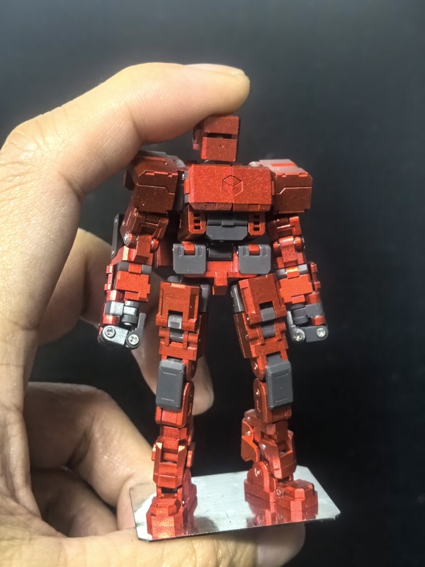 Trendy Mini Mecha (Source Parts, Resin Material, 3D Printing, Metallic Paint Spraying) Trendy Mini Mecha (Source Parts, Resin Material, 3D Printing, Metallic Paint Spraying)