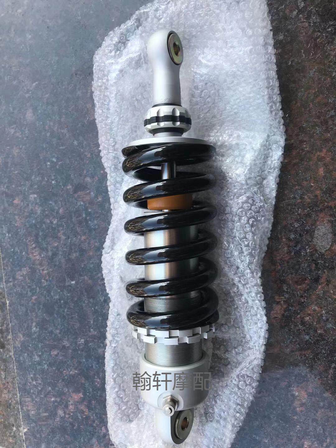 Original accessories for Huanglong 600 Huanglong 600 European version 600 black red Huanglong rear shock absorber