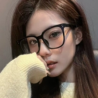 Ярко -черная рама (анти -беглый свет)