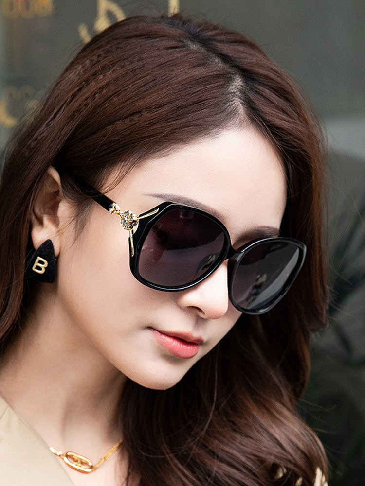 2025 New Polarized Sunglasses for Women, High-End Large Frame, Elegant Retro Four-Leaf Clover Sunglasses, Street Style Trendy Glasses