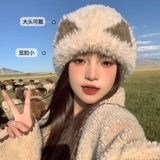 Бархатная удерживающая тепло зимняя милая вязаная шапка с капюшоном, коллекция 2023, в корейском стиле, защита для ушей