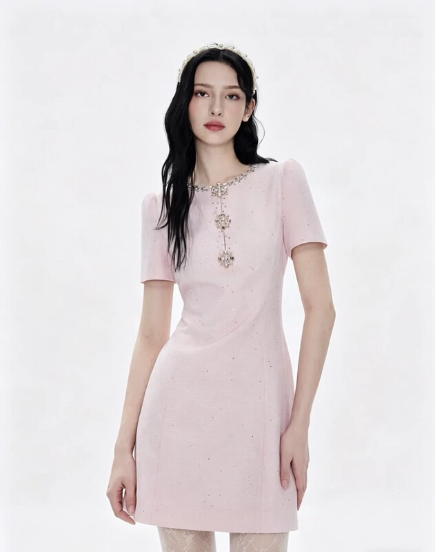 In-Stock Rhine Diamond Embellished French-Style Light Luxury Dress, Elegant Short-Sleeve Dress, 26 Summer New Model