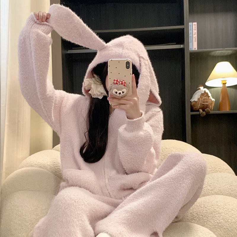 Sweet Bunny Half-Velvet Pajamas for Girls, Women's 2025 New Winter Style, Can Be Worn Outside, Hooded Loungewear for Autumn and Winter
