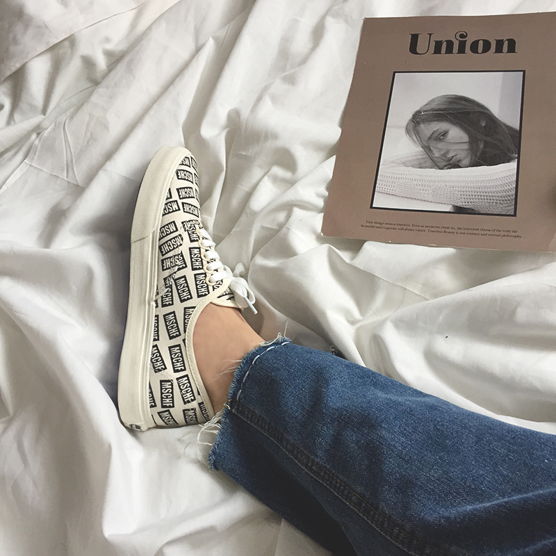 Giày của phụ nữ cổng gió siêu vải lửa giày phẳng retro giày sneaker nữ