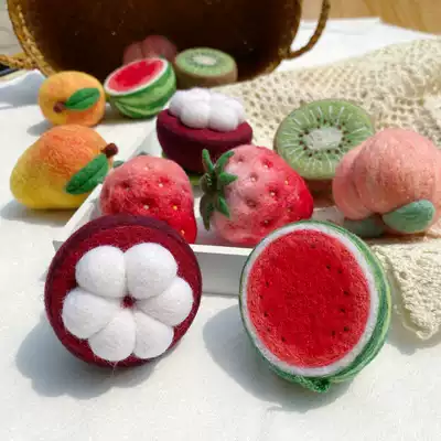 Wool felt Wool felt diy material bag Fruit couple pendant keychain jewelry gift Strawberry watermelon Peach