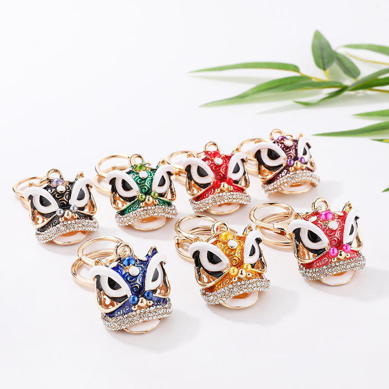 Chinese Style Lion Head Keychain with Rhinestones, Creative Lion Bag Pendant, Wholesale from Manufacturer