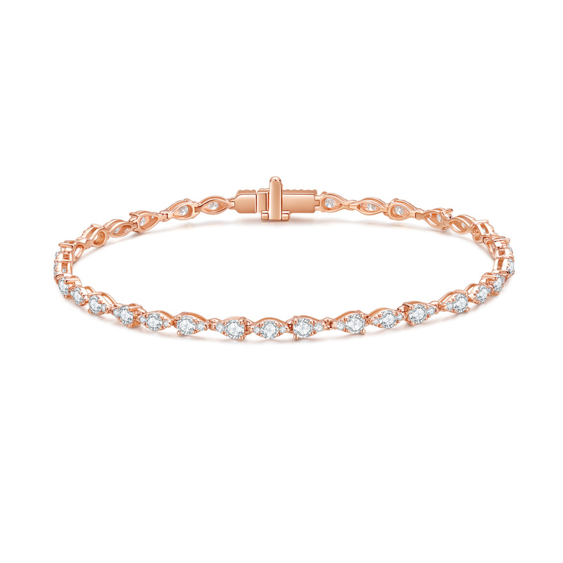 Qifan 18K Gold Cultured Diamond Flower-Shaped Water Drop Marquise Bracelet, a High-End and Elegant Gift, Stackable Jewelry for Women Qifan 18K Gold Cultured Diamond Flower-Shaped Water Drop Marquise Bracelet, a High-End and Elegant Gift, Stackable Jewelry for Women