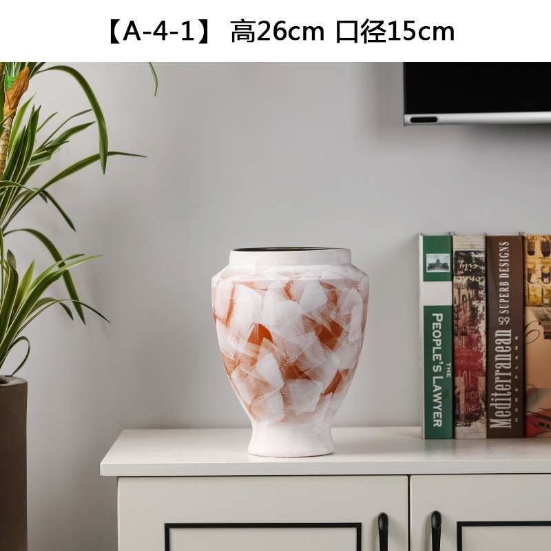 Contracted into dry vase of jingdezhen ceramics trumpet furnishing articles northern wind restoring ancient ways is the sitting room the desktop home decoration