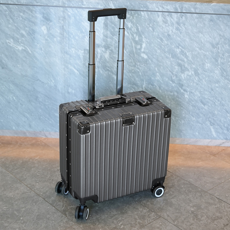 18inch Square Carry-On Suitcase 20-Inch, Can Be Taken on the Plane Without Checked-In Baggage, Aluminum Frame, Horizontal Style, Small, Lightweight, Hard